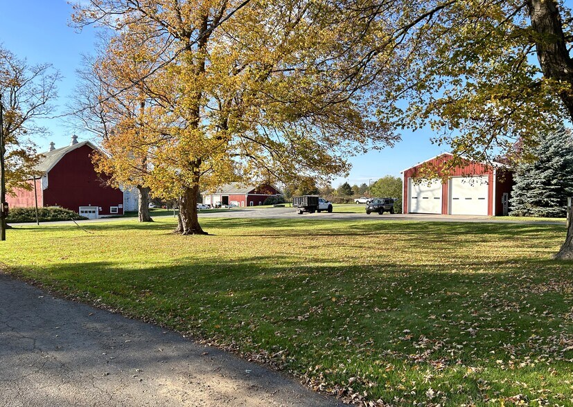 More Photos Of 6810 E Seneca Tpke, Jamesville Specialty For Sale