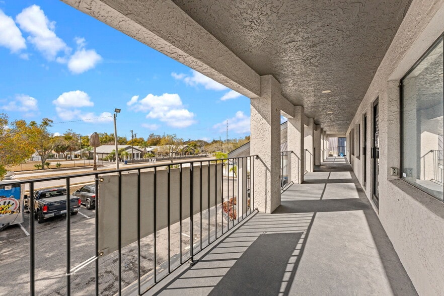 More Photos Of 3007 W Cypress St, Tampa General Retail For Sale