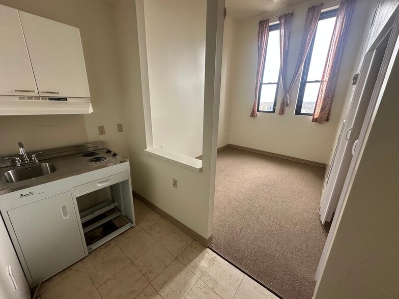 More Photos Of 215 Lelia St, Pittsburgh Apartments For Sale