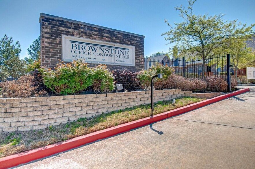 More Photos Of 303 Longmire Rd, Conroe Office For Lease