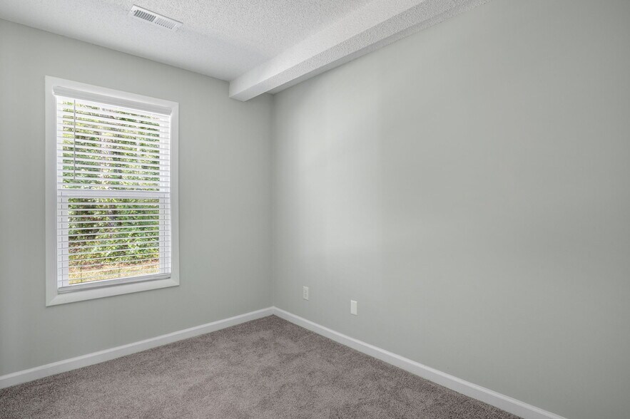 More Photos Of 122 Wendy Hill Way, Piedmont Apartments For Sale