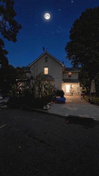 Primary Photo Of 23 Malcolm St, Morristown Industrial For Sale