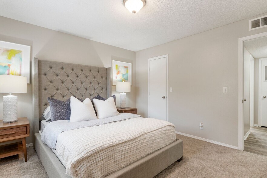 More Photos Of 6326 S 107th East Ave, Tulsa Apartments For Sale