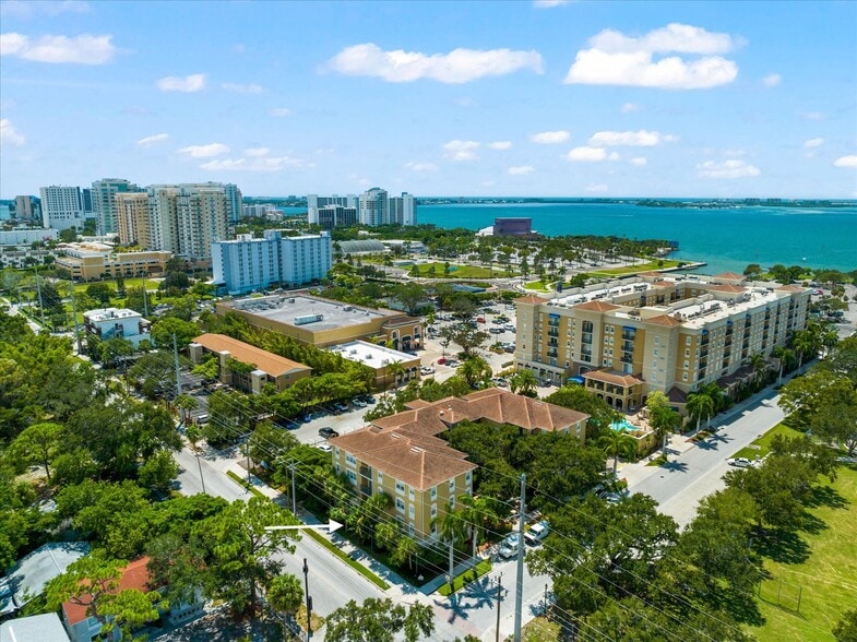 More Photos Of 1268 11th St, Sarasota Office For Sale