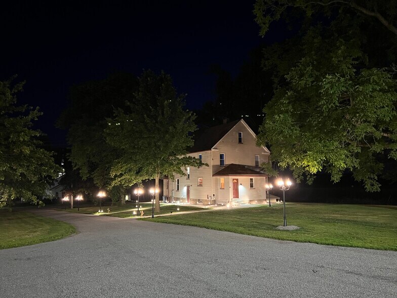 More Photos Of 5984 W South Range Rd, Salem Service For Sale