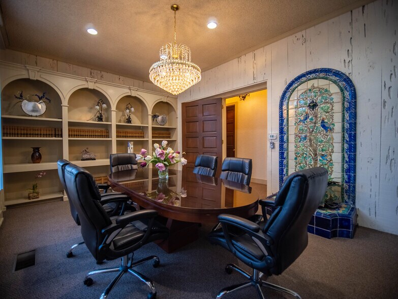 More Photos Of 7121 Magnolia Ave, Riverside Office For Sale