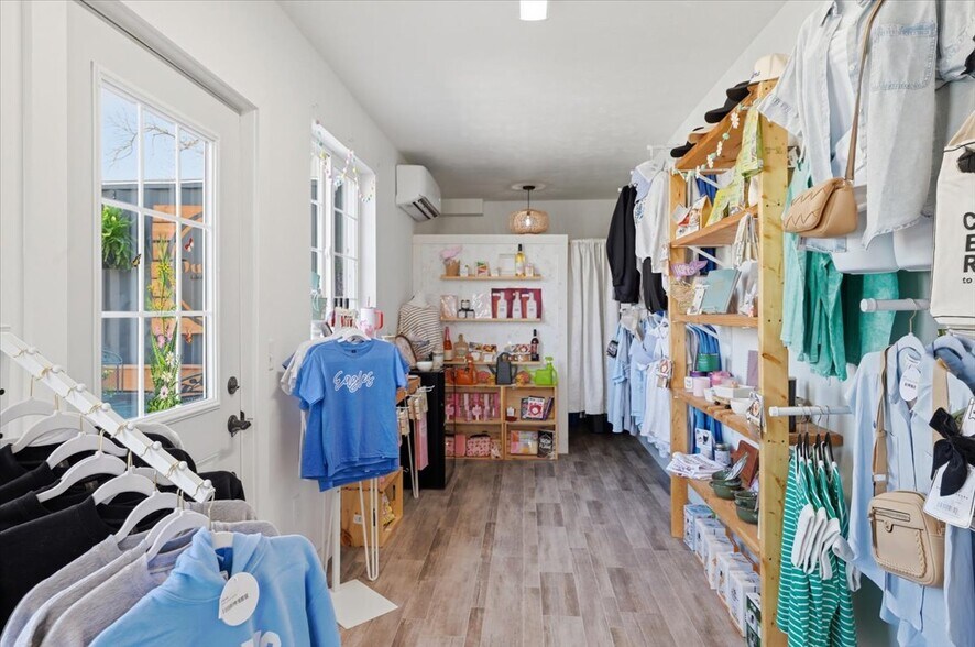 More Photos Of 131 3rd St, Underwood Specialty For Sale