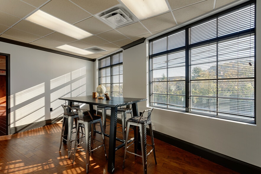 More Photos Of 5595 Franklin Pike, Nashville Medical For Lease