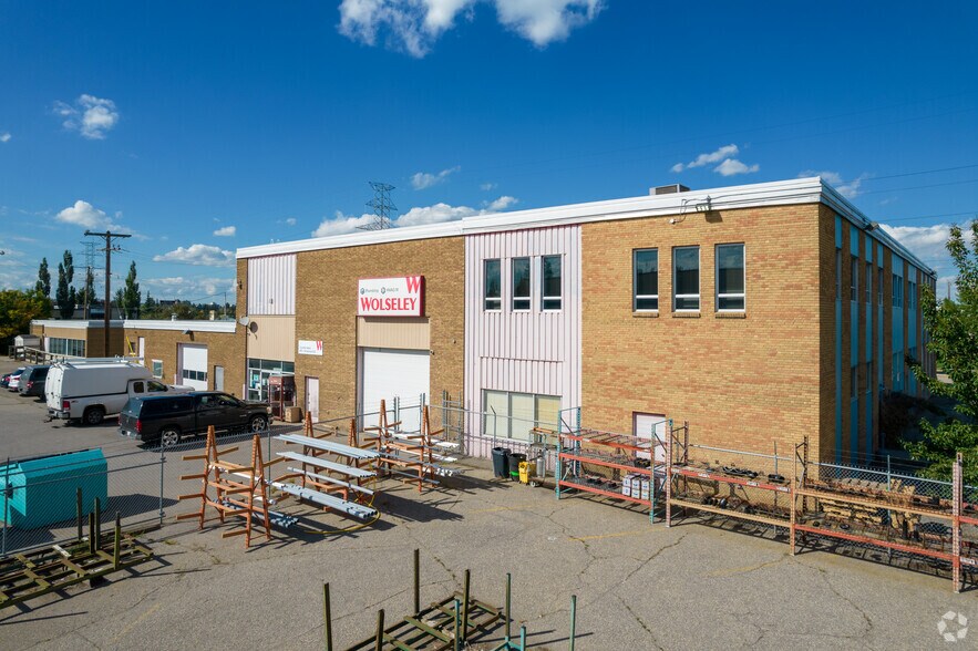 More Photos Of 905 34th Ave SE, Calgary Warehouse For Lease