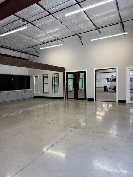 More Photos Of 13214-13234 State Road 54, Odessa Showroom For Lease