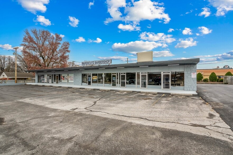 More Photos Of 1774 S Grant Ave, Springfield General Retail For Sale