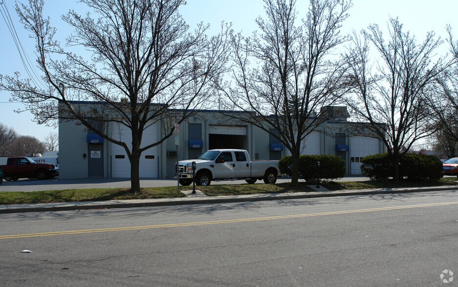 More Photos Of 401-407 N Stonestreet Ave, Rockville Warehouse For Lease
