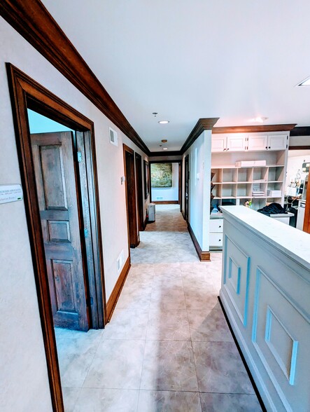 More Photos Of 4721 Chamblee Dunwoody Rd, Atlanta Medical For Lease