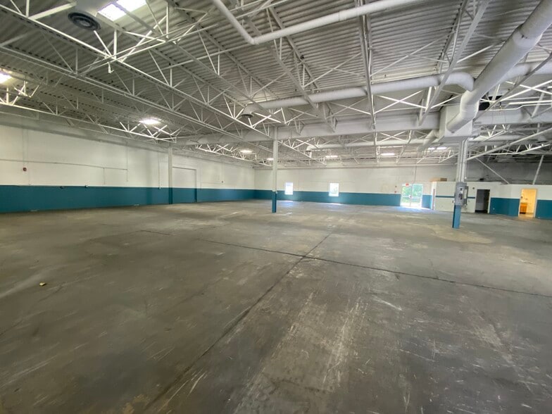 More Photos Of 110-120 LaGrange Ave, Rochester Warehouse For Lease