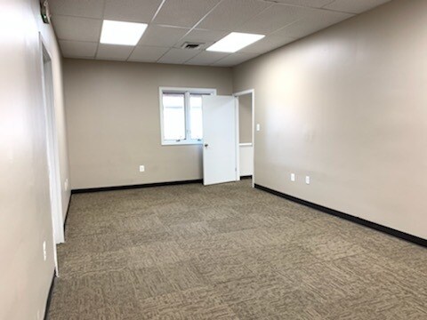 More Photos Of 3825 Leonardtown Rd, Waldorf Office For Lease