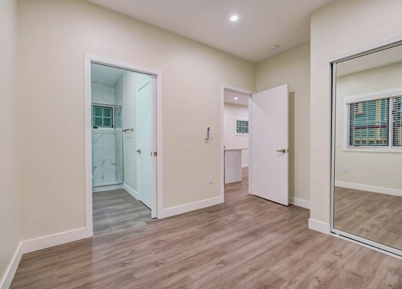 More Photos Of 2325 Portland St, Los Angeles Apartments For Sale