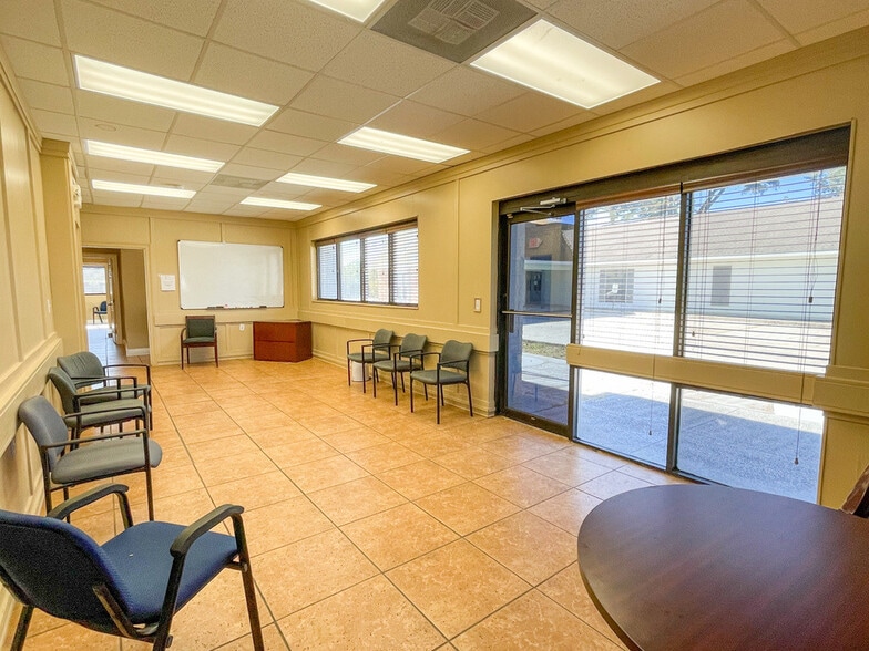 More Photos Of 7434 Picardy Ave, Baton Rouge Office For Lease