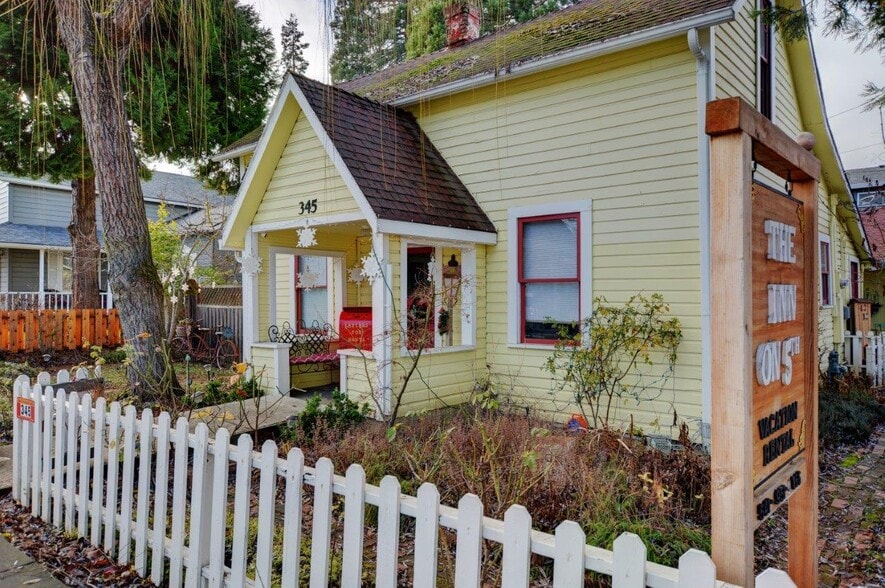 Primary Photo Of 345 N 5th St, Jacksonville Hospitality For Sale