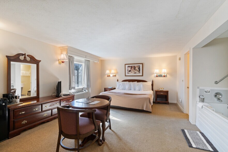 More Photos Of , Eureka Springs Unknown For Sale