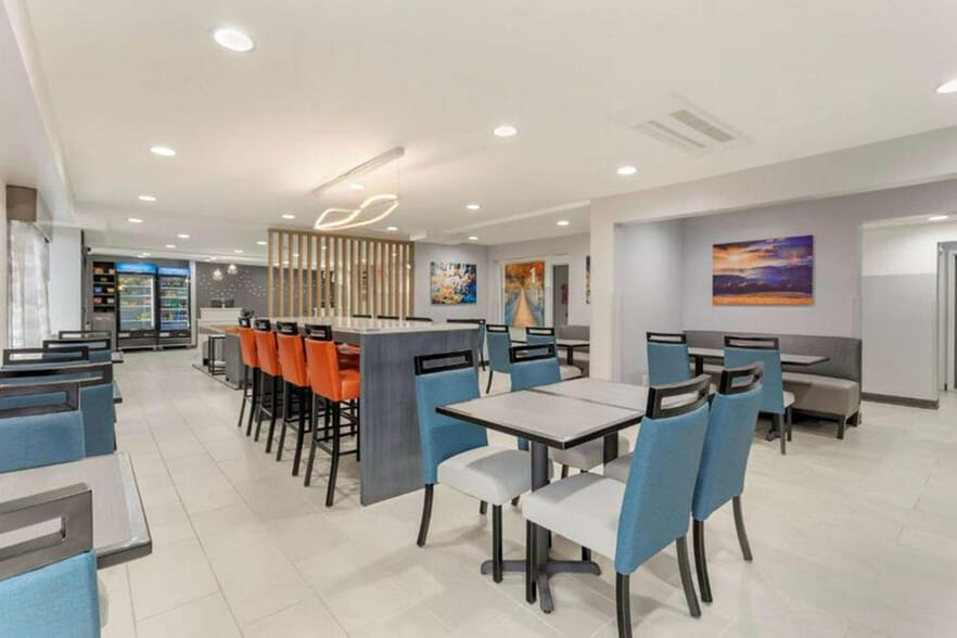 More Photos Of 107 Interstate Dr NW, Cleveland Hotel For Sale