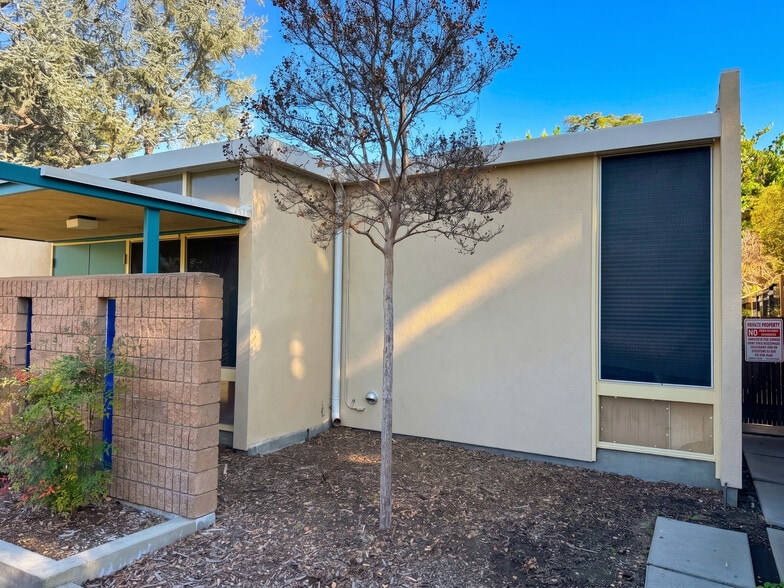 More Photos Of 319 Harvard Ave, Claremont Office For Sale