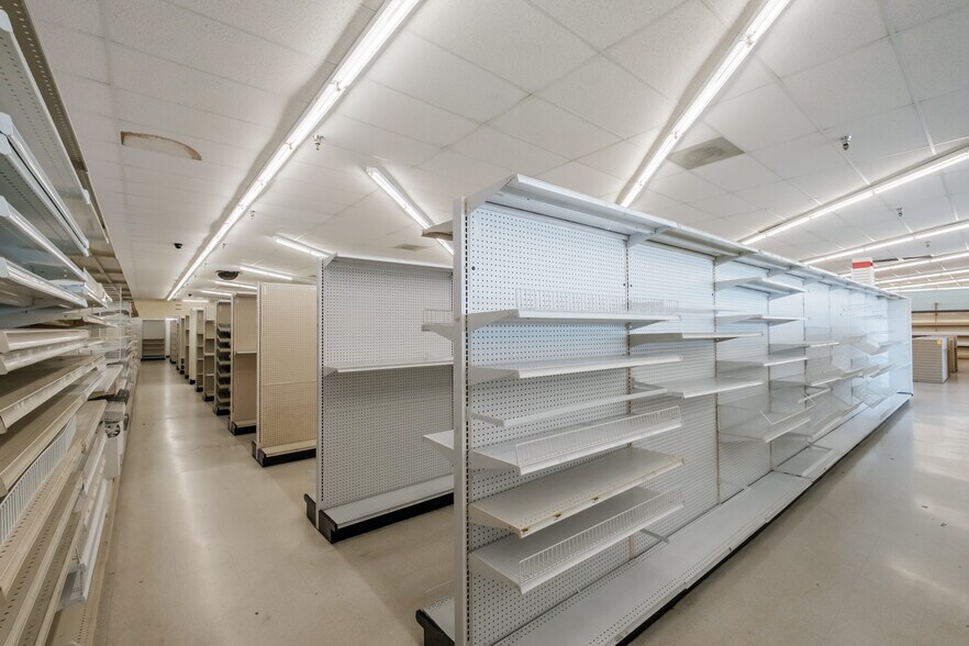 More Photos Of 2248 Santiam Hwy SE, Albany Freestanding For Lease