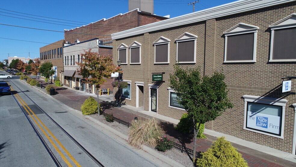 More Photos Of 114-116 S Buckeye St, Kokomo Office For Lease