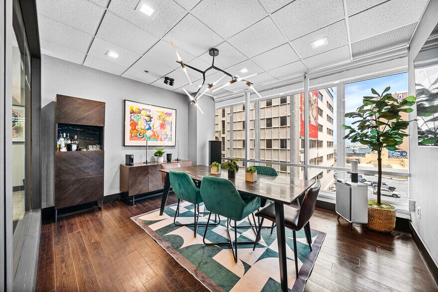 More Photos Of 150 SE 2nd Ave, Miami Coworking Space