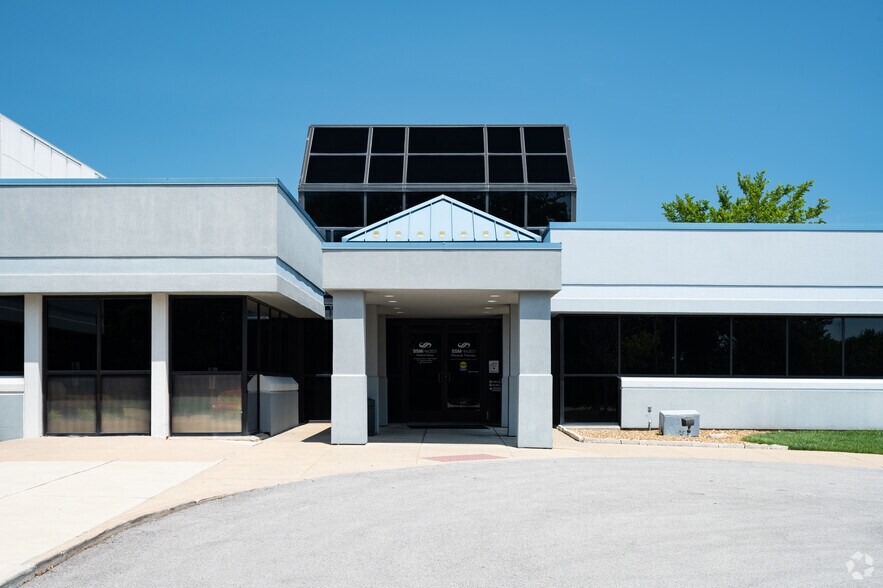 More Photos Of 1101 Highway K, O'Fallon Medical For Lease