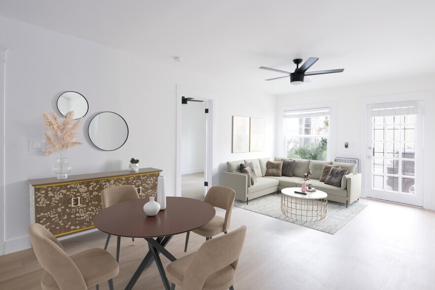 More Photos Of 2008-2020 Strongs Dr, Venice Apartments For Sale