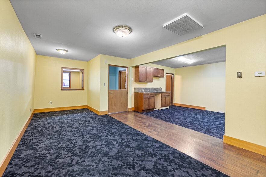 More Photos Of 1517 S Tacoma Way, Tacoma Warehouse For Sale