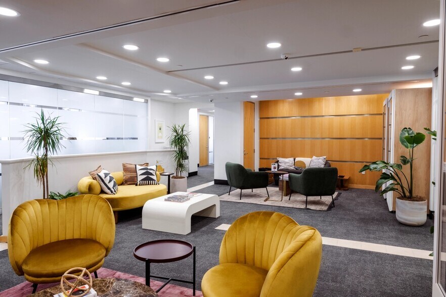 More Photos Of 225 Franklin St, Boston Coworking Space