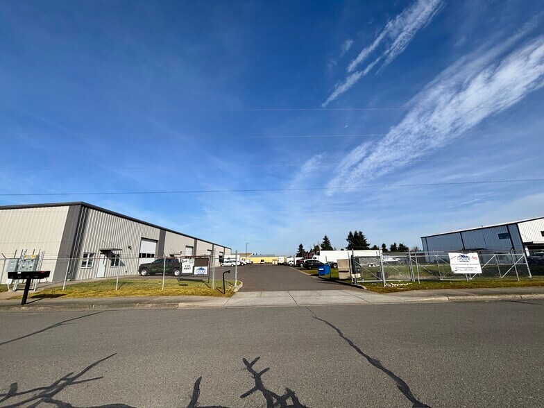 More Photos Of 1937 Pacific Ct SE, Stayton Industrial For Lease