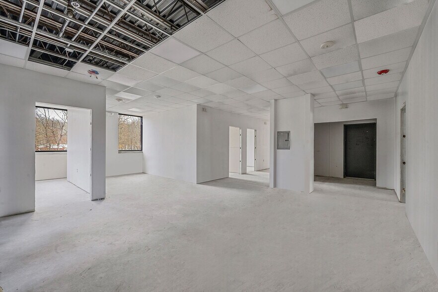 More Photos Of 263-265 Indian Head Rd, Kings Park Medical For Sale