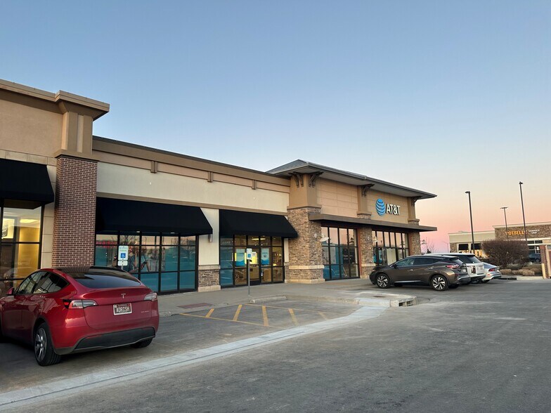 More Photos Of 6615-6655 W 135th St, Overland Park Freestanding For Lease