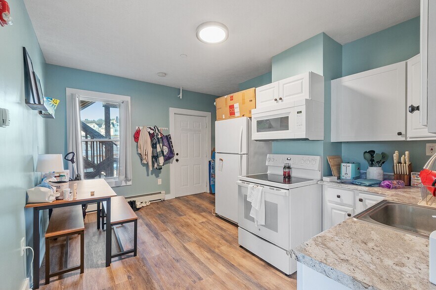 More Photos Of 122 Laurel St, Fitchburg Multifamily For Sale
