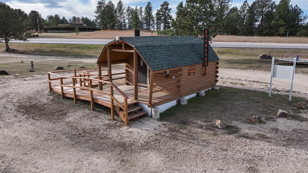 More Photos Of 1116 N 5th St, Custer Trailer Camper Park For Sale