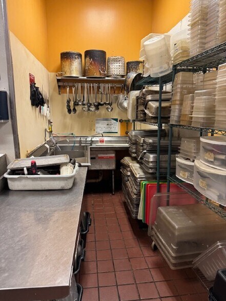 More Photos Of 400 S Nova Rd, Ormond Beach Unknown For Lease