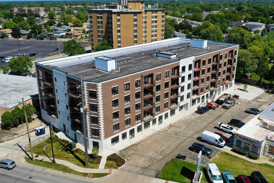 Primary Photo Of 9201 Milwaukee ave, Niles General Retail For Lease