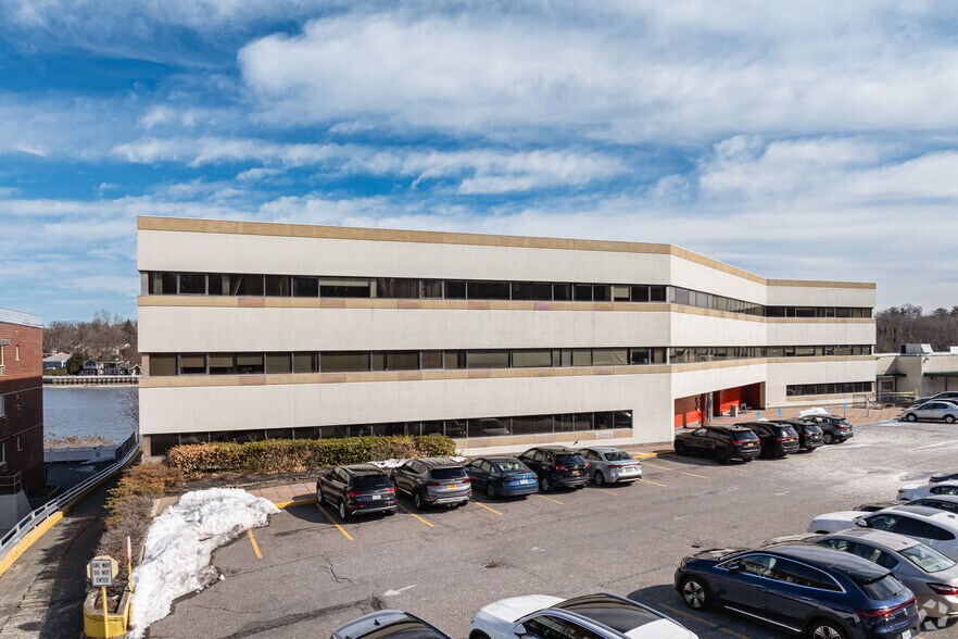 More Photos Of 310 E Shore Rd, Great Neck Medical For Sale