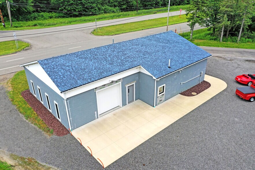 More Photos Of 3019 Parkman Rd NW, Warren Flex For Sale