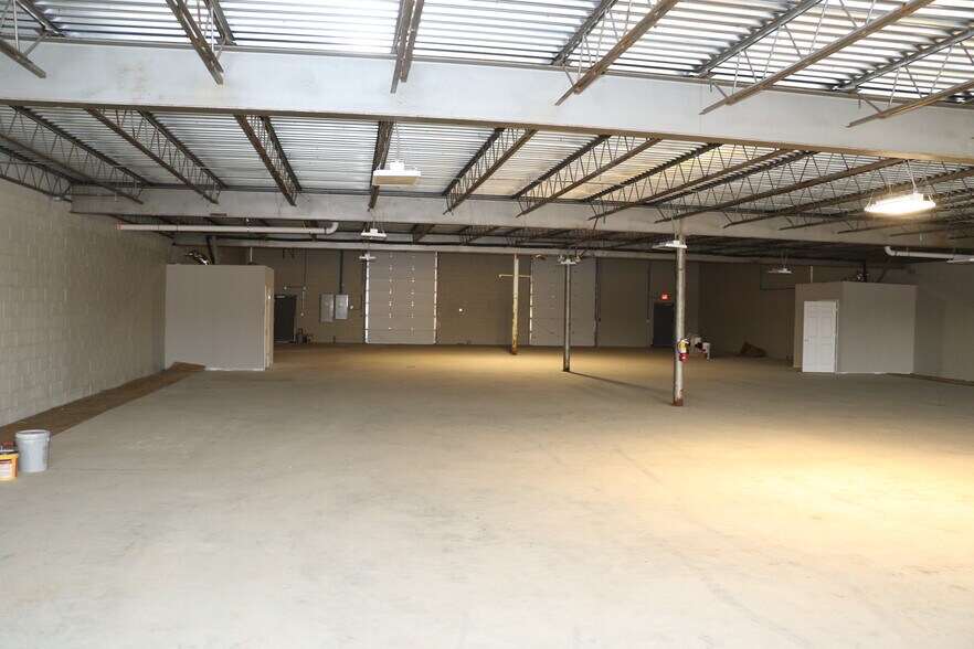 More Photos Of 3337 US Highway 301 N, Wilson Industrial For Lease