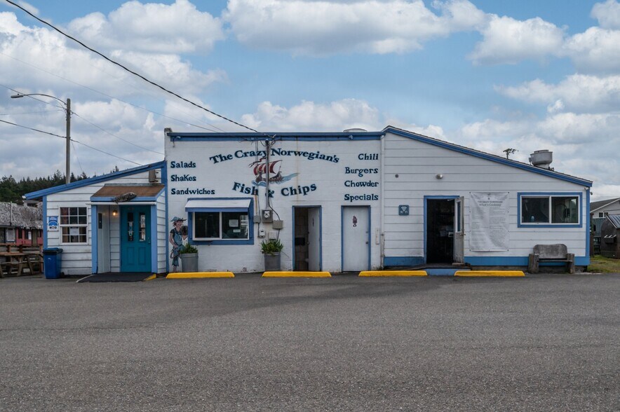 More Photos Of 259 6th St, Port Orford Restaurant For Sale