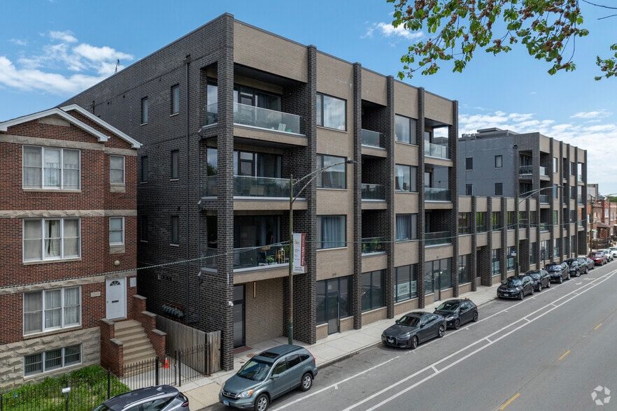 More Photos Of 2827-2847 N Clybourn Ave, Chicago Apartments For Lease