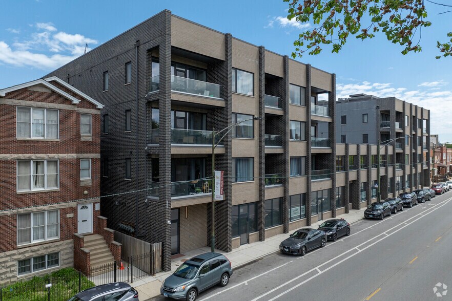 More Photos Of 2827-2847 N Clybourn Ave, Chicago Apartments For Lease