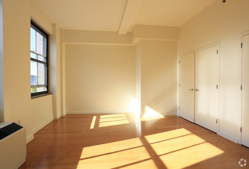 More Photos Of 955 Main St, Bridgeport Apartments For Lease