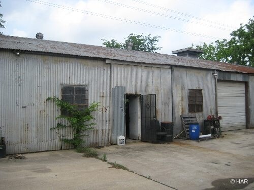 Primary Photo Of 7903 Leander St, Houston Warehouse For Sale