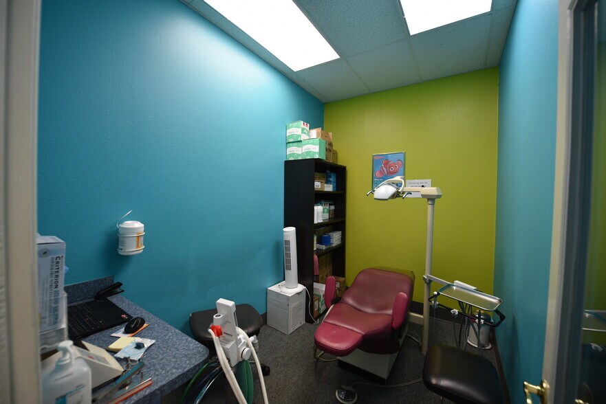 More Photos Of 5114-5134 Us Highway 19, New Port Richey Unknown For Lease