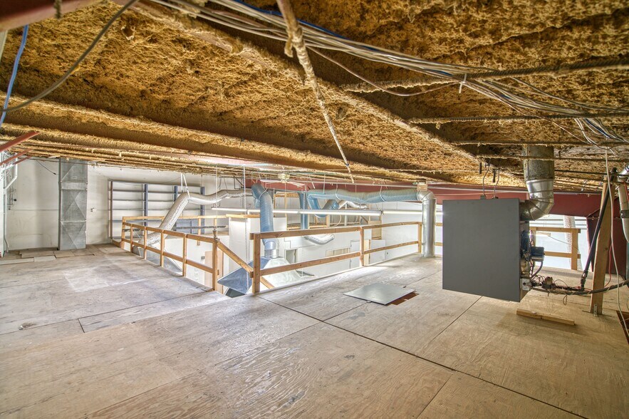 More Photos Of 1800 Commerce St, Boulder Manufacturing For Lease