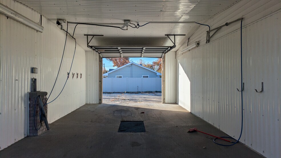 More Photos Of 2337 Washington Rd, Washington Carwash For Sale